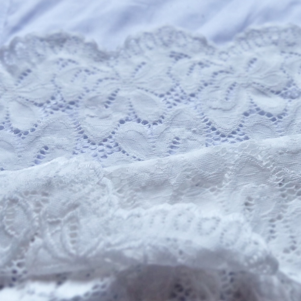 Long sleeve white lace top - Picture 2 of 6